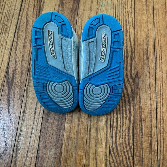 Jordan 3 Harbor Blue - Picture 5 of 6